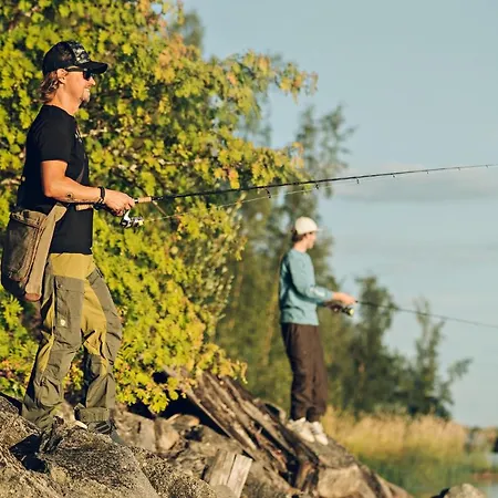 アパート Lomahuoneisto Tuomenkartano B 9 カラヨキ